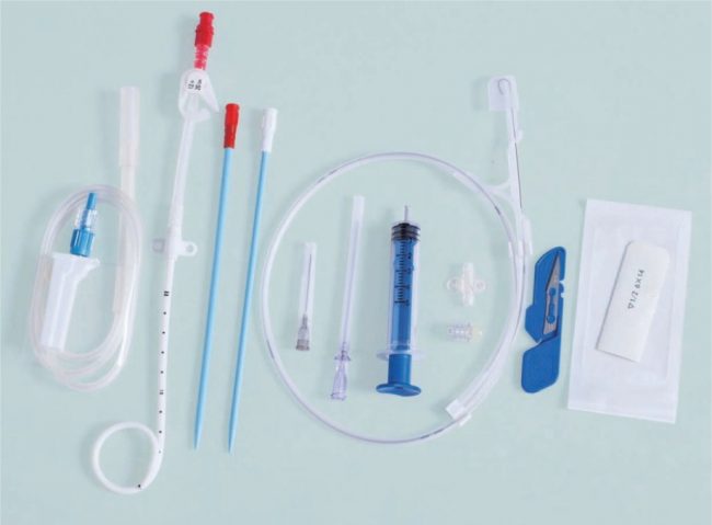 Drainage catheter and its standard kit